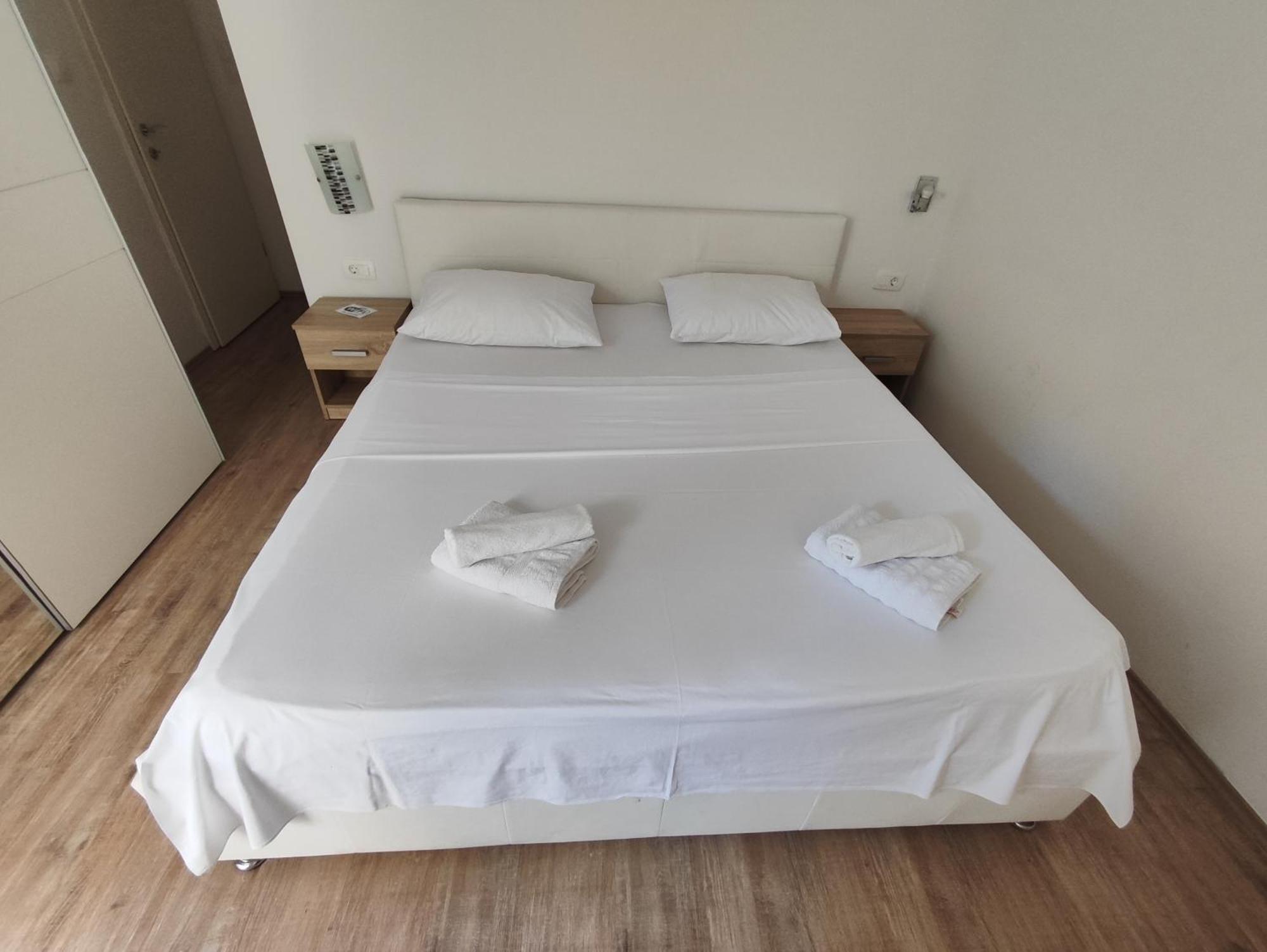 Zoric Apartments & Rooms 2 두브로브니크 외부 사진