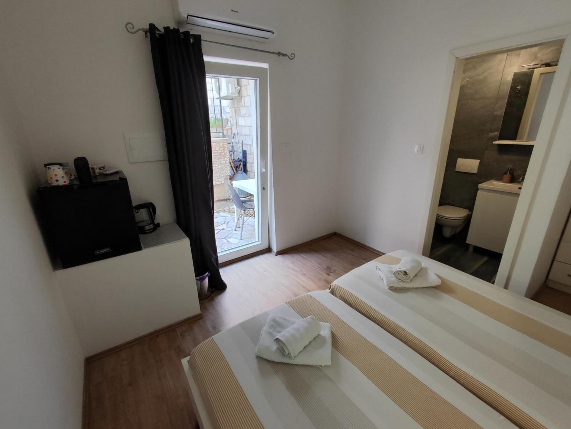 Zoric Apartments & Rooms 2 두브로브니크 외부 사진